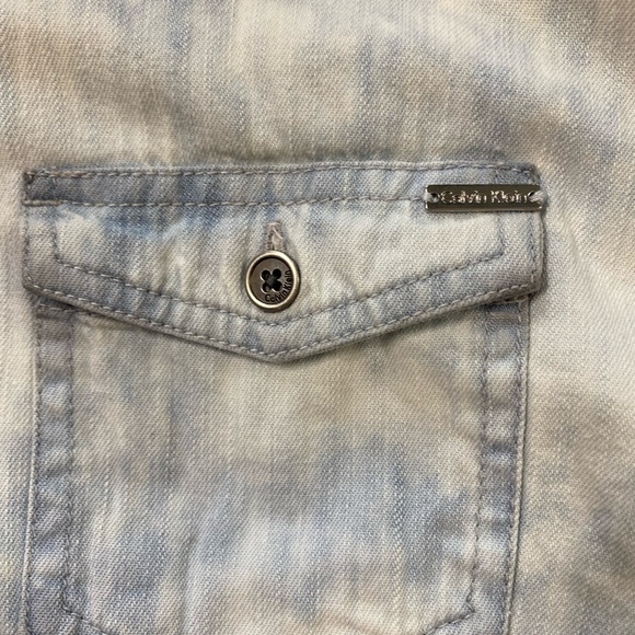 100% cotton Calvin Klein sunbleached denim button down, good condition - Picture 3 of 9